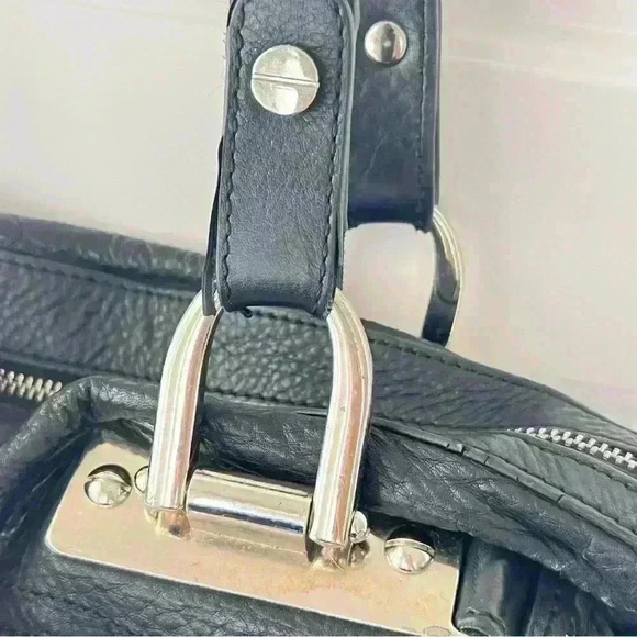 b.MAKOWSKY BLACK PEBBLED LEATHER  SHOULDER BAG - Picture 5 of 16